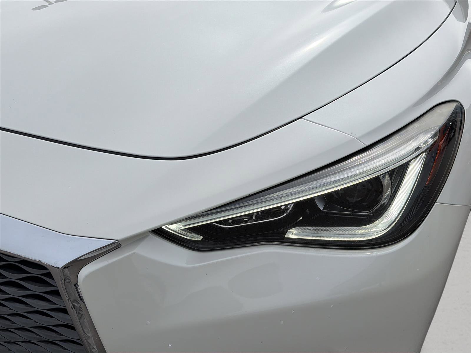 Used 2018 INFINITI Q60 3.0t Luxe w/ Sensory Package 3.0T Luxe image 11