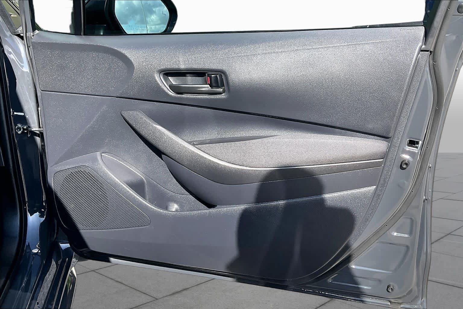 Used 2026 Toyota Corolla LE FWD image 22