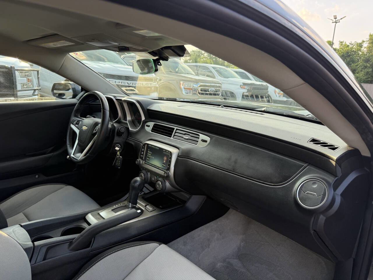 Used 2013 Chevrolet Camaro LT RWD image 10