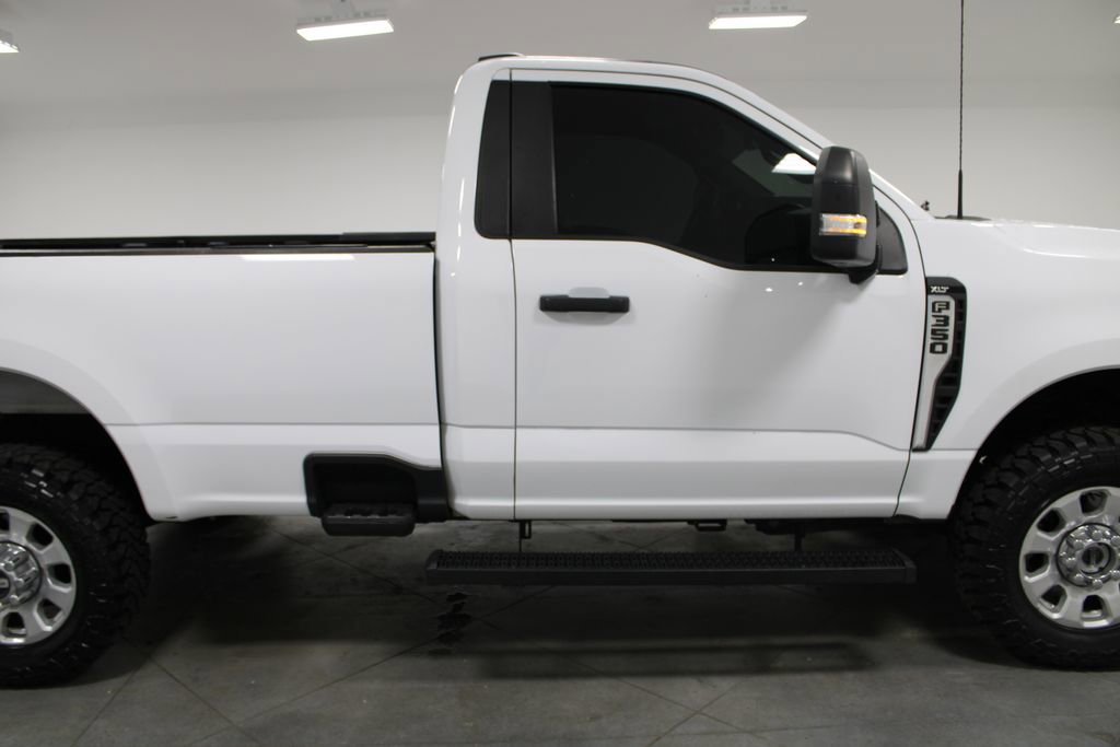 Used 2023 Ford F350 XLT w/ 360-Degree Camera Package image 11