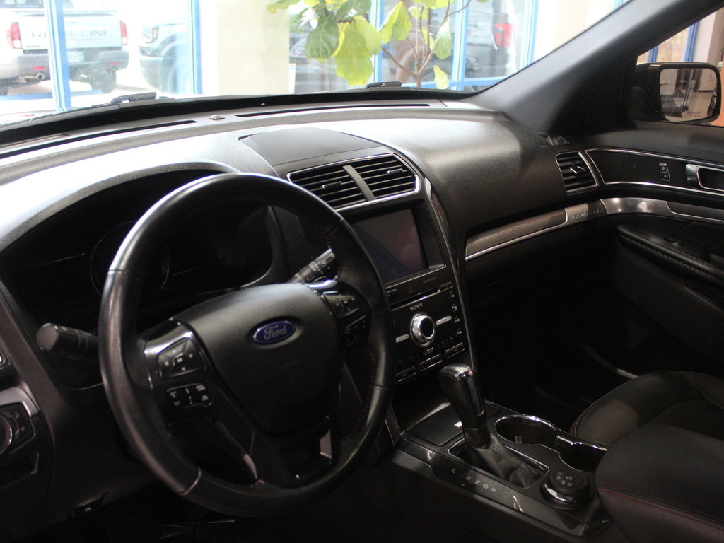Used 2018 Ford Explorer Sport w/ Equipment Group 401A image 13