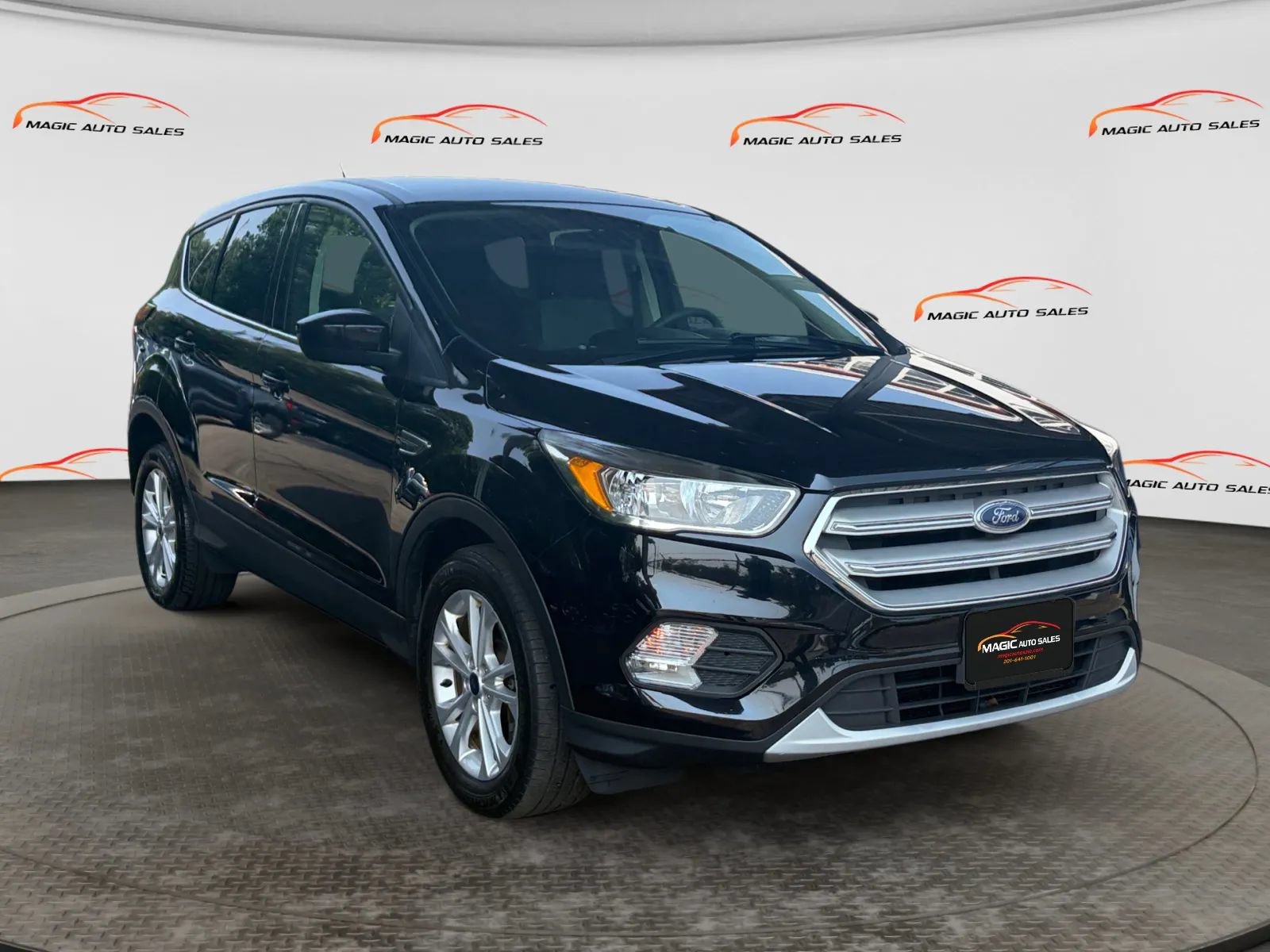 Used 2019 Ford Escape SE AWD/4WD image 4