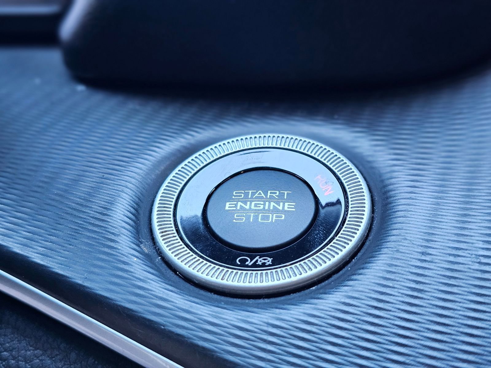 Used 2023 Jeep Grand Cherokee Altitude image 15