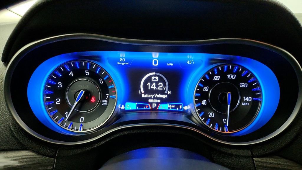 Used 2021 Chrysler 300 Touring w/ Chrome Appearance Package image 13