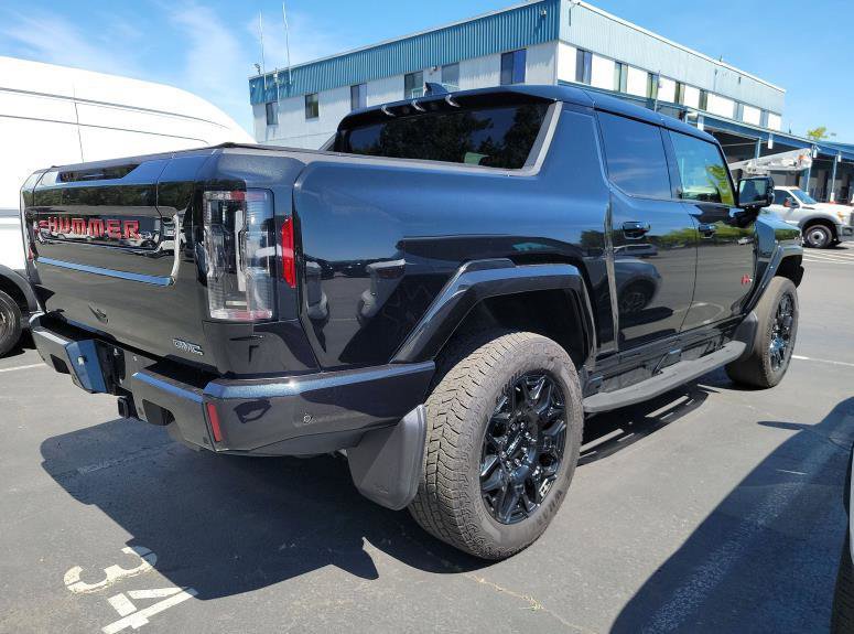 Used 2024 GMC Hummer EV 2X w/ LPO, Sport Package AWD/4WD image 11