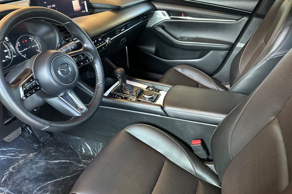 New 2025 MAZDA MAZDA3 Hatchback w/ Appearance Package image 8