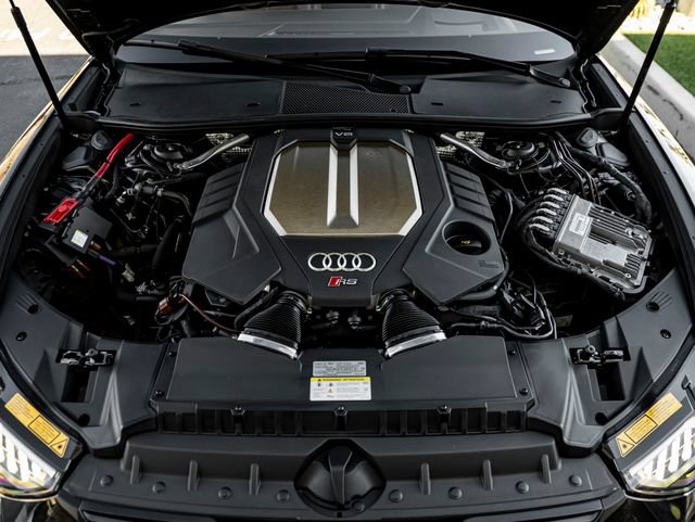 Certified 2023 Audi RS 6 w/ Executive Package AWD/4WD image 39