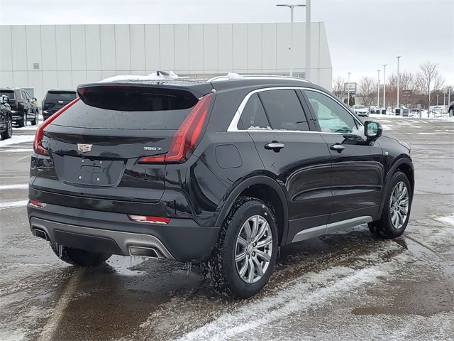 Certified 2023 Cadillac XT4 Premium Luxury w/ Cold Weather Package image 3