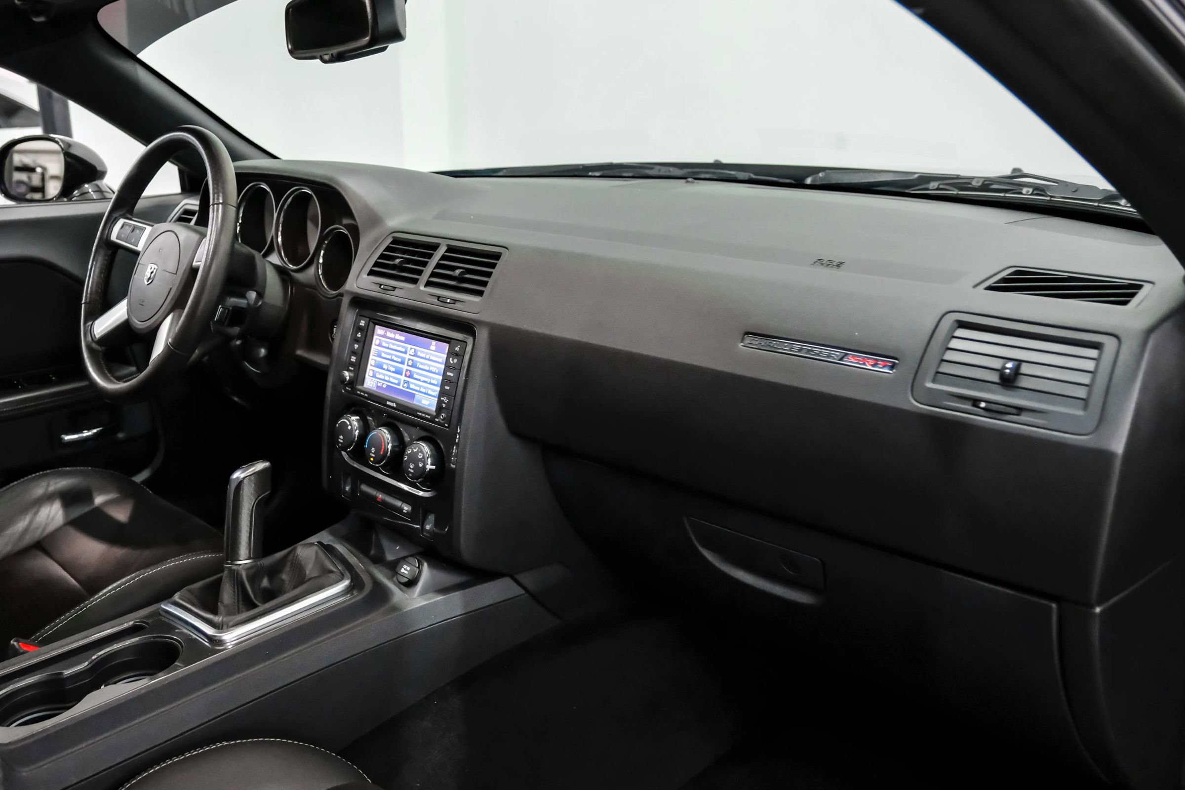 Used 2009 Dodge Challenger SRT8 w/ SRT Option Group II RWD image 12