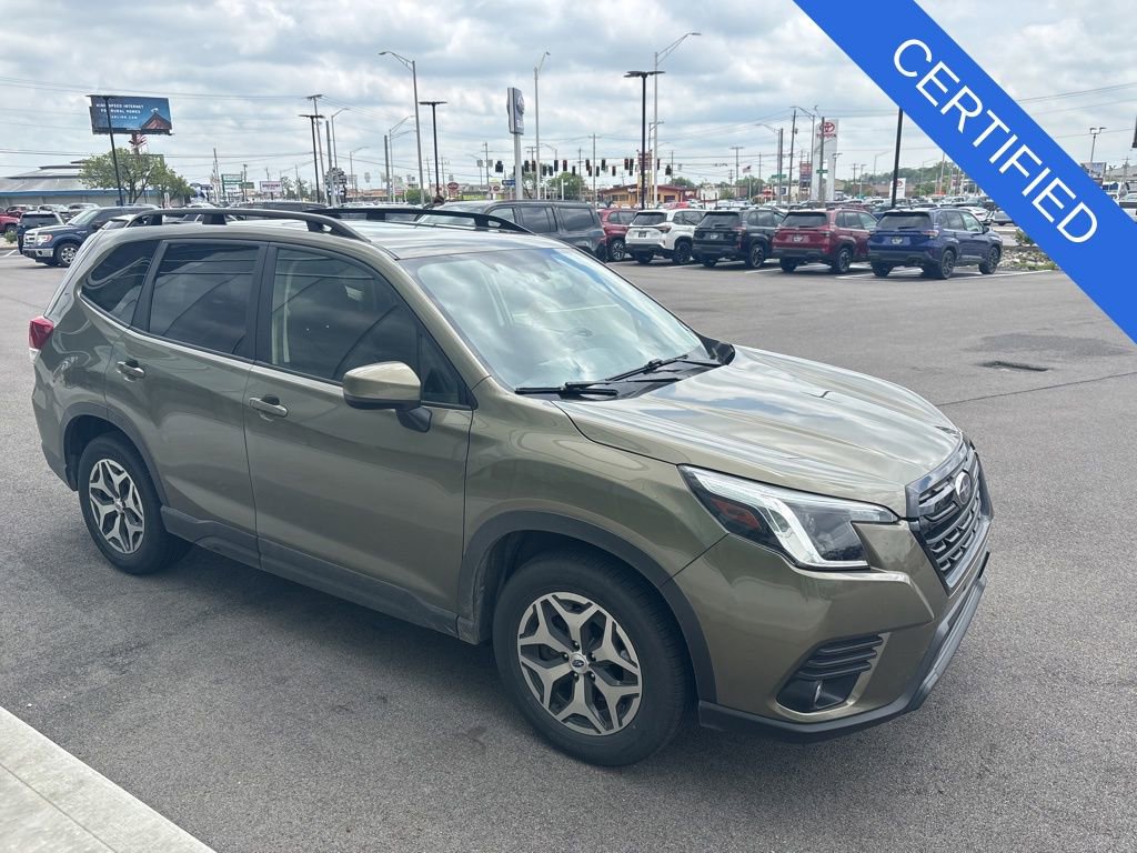 Used 2024 Subaru Forester Premium AWD/4WD image 2