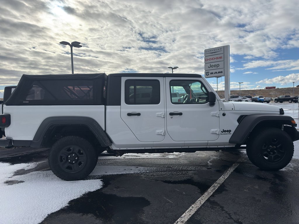 Certified 2022 Jeep Gladiator Sport image 4