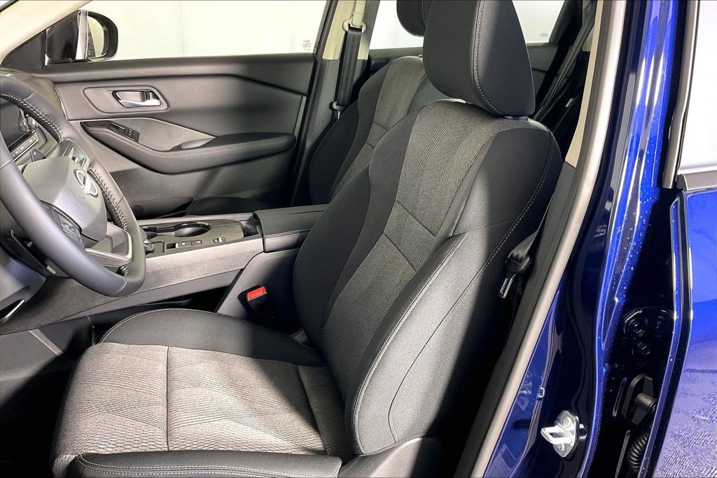 New 2026 Nissan Rogue SV FWD image 11