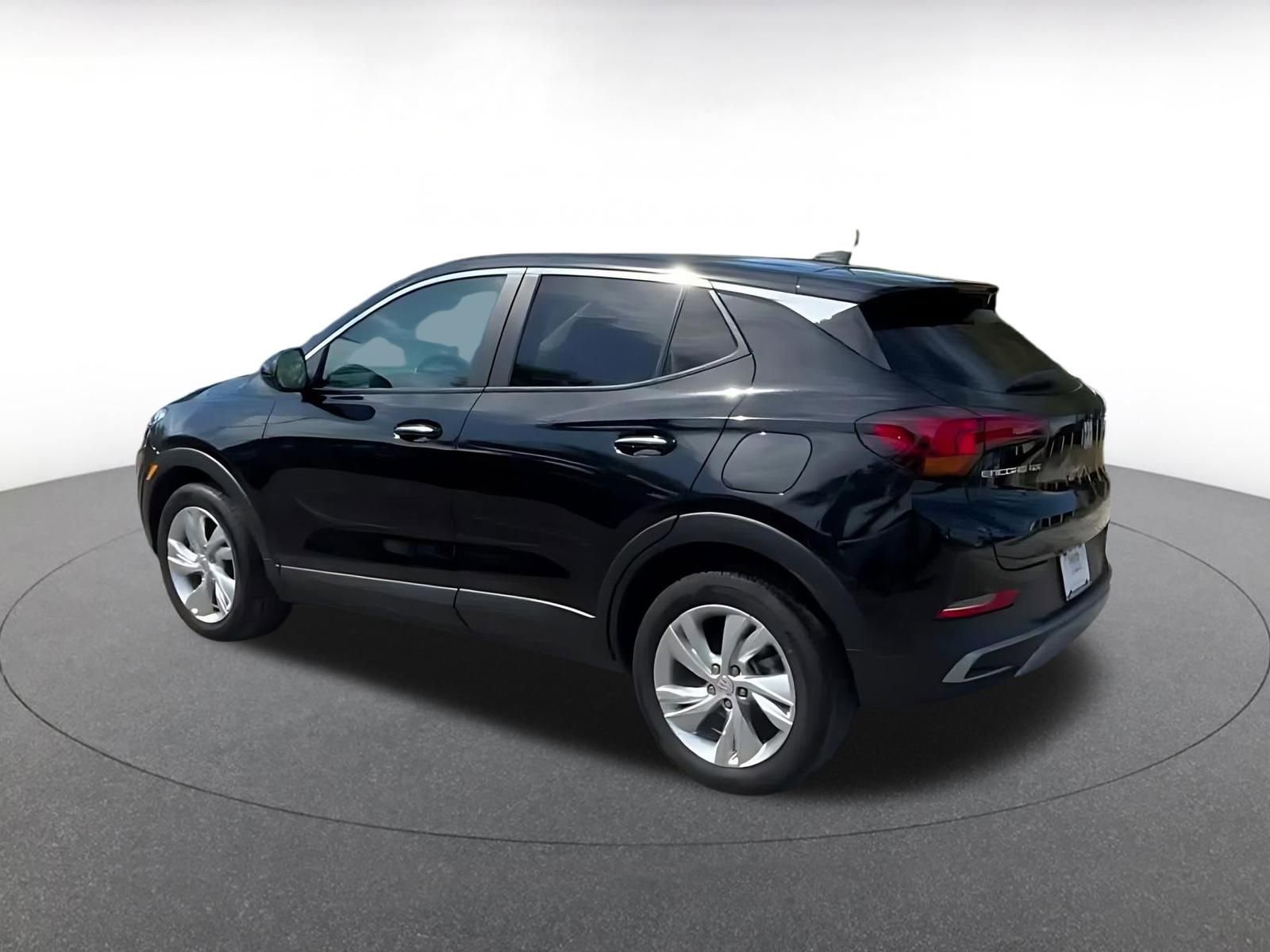 Used 2025 Buick Encore GX Preferred FWD image 17