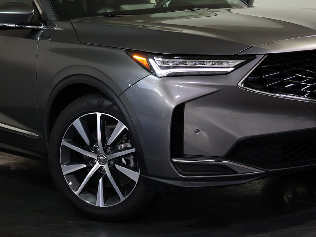 Certified 2026 Acura MDX w/ Technology Package AWD/4WD image 8