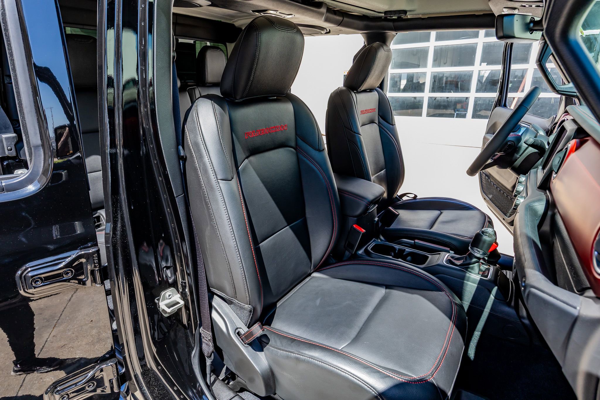 Used 2023 Jeep Gladiator Rubicon w/ LED Lighting Group AWD/4WD image 30