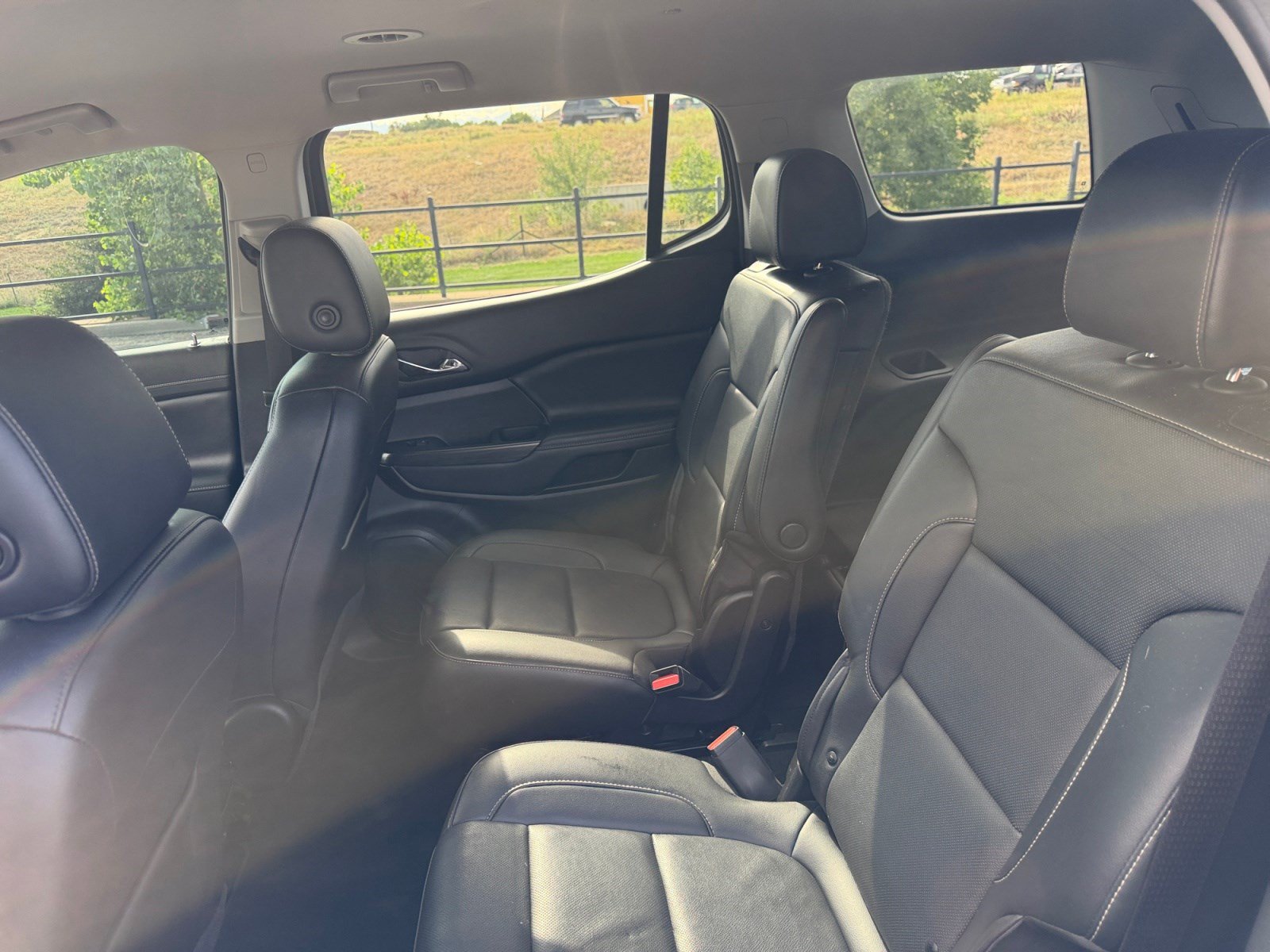 Used 2023 GMC Acadia SLT AWD/4WD image 17