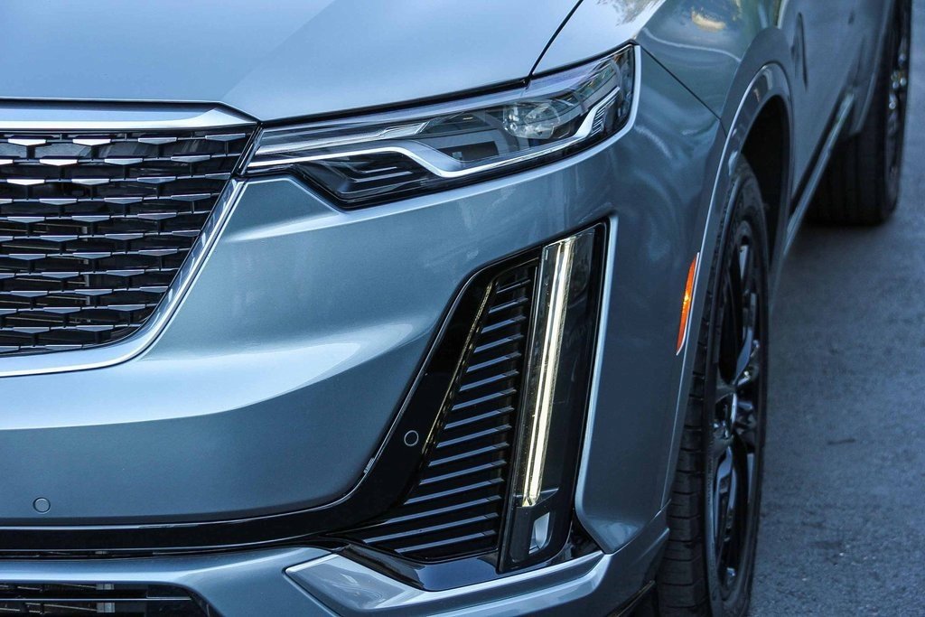 Certified 2023 Cadillac XT6 Premium Luxury image 10