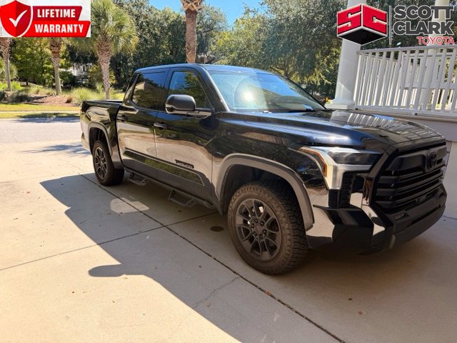 Used 2022 Toyota Tundra SR5 w/ SR5 Convenience Package