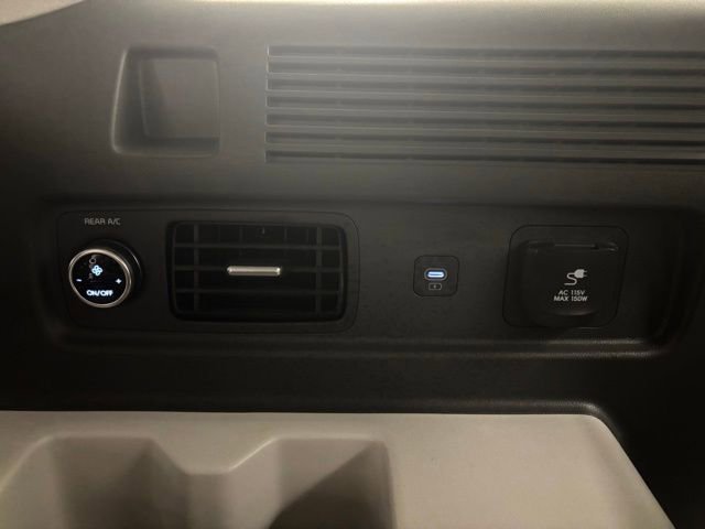 Used 2024 Hyundai Santa Fe Calligraphy image 13