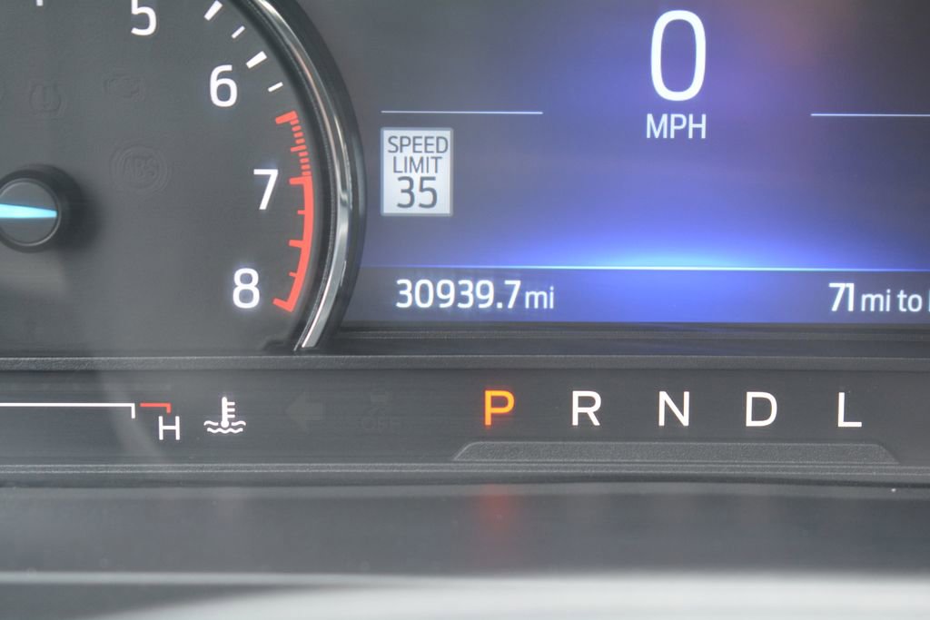 Used 2022 Ford Explorer XLT w/ Equipment Group 202A image 13