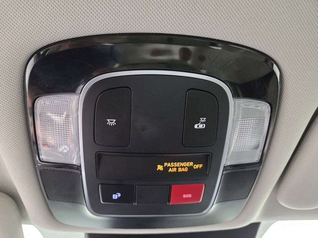Used 2025 Hyundai Sonata SEL FWD image 22