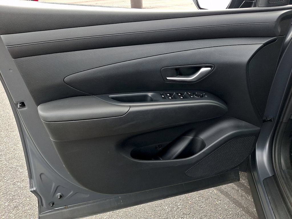 Certified 2025 Hyundai Tucson SE AWD/4WD image 15