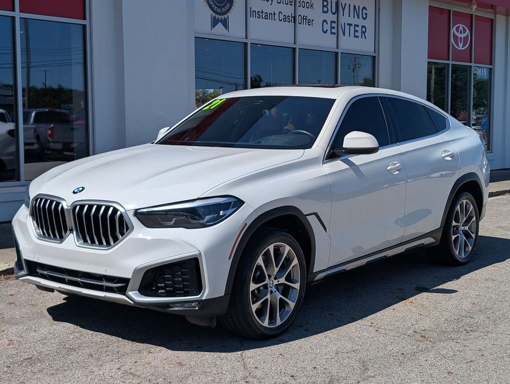 Used 2021 BMW X6 xDrive40i w/ Premium Package AWD/4WD image 3