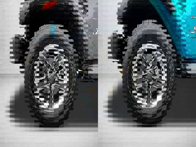 Used 2020 Jeep Wrangler Unlimited Sahara image 10