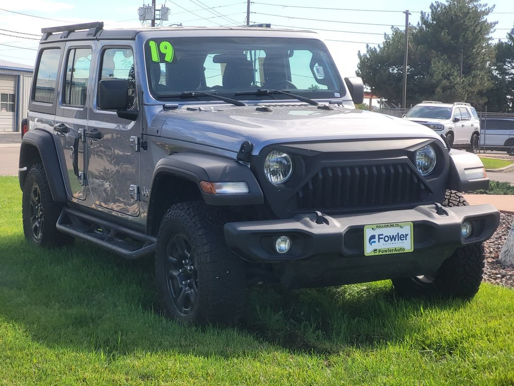 Used 2019 Jeep Wrangler Unlimited Sport AWD/4WD image 3