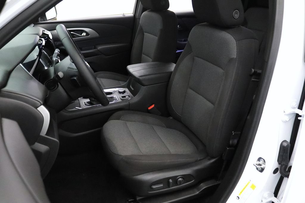 Used 2023 Chevrolet Traverse LT w/ LPO, Floor Liner Package AWD/4WD image 11