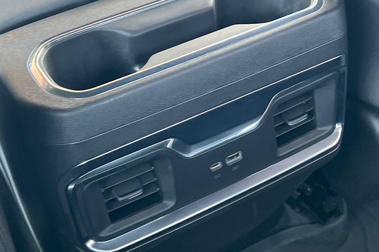 Used 2022 GMC Sierra 1500 Elevation image 17