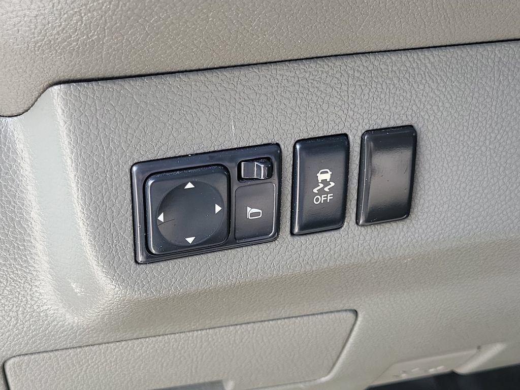 Used 2020 Nissan NV 2500 SV RWD image 19