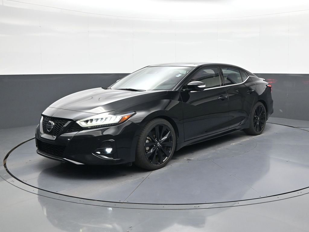 Used 2021 Nissan Maxima SR w/ Sport Mat Group FWD image 3