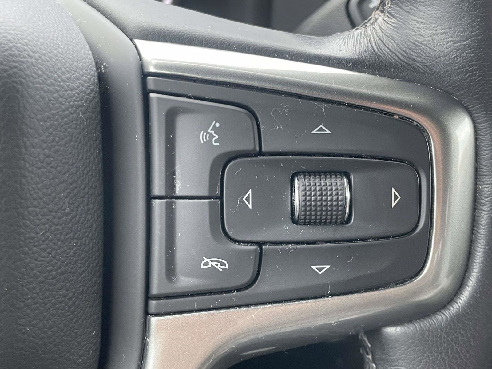 Used 2021 Chevrolet Silverado 1500 RST image 12