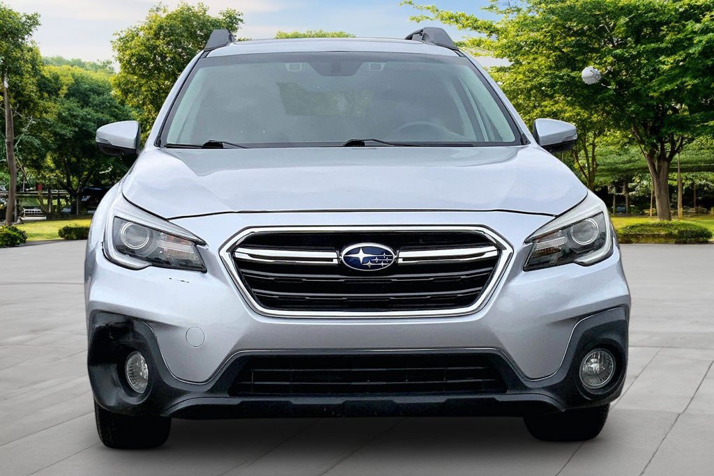 Used 2019 Subaru Outback 2.5i Limited AWD/4WD image 2