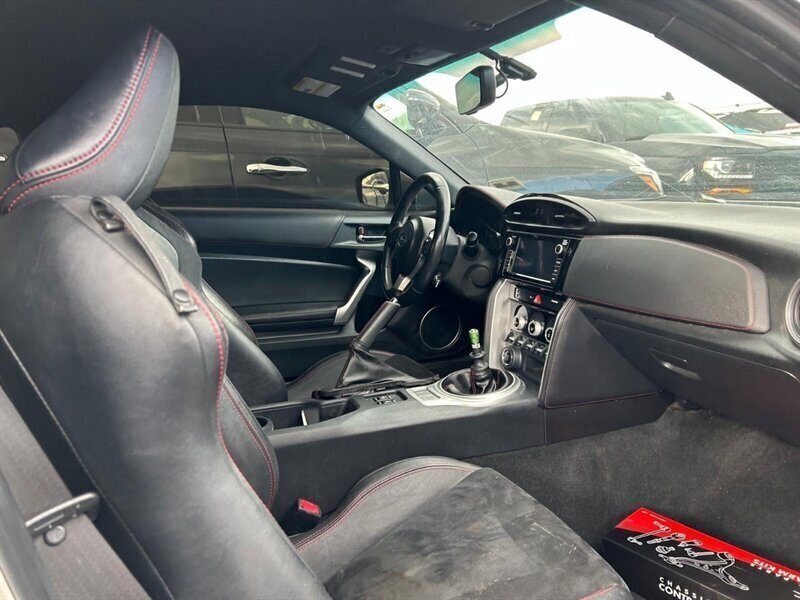 Used 2018 Subaru BRZ Limited w/ Popular Package #2 RWD image 30