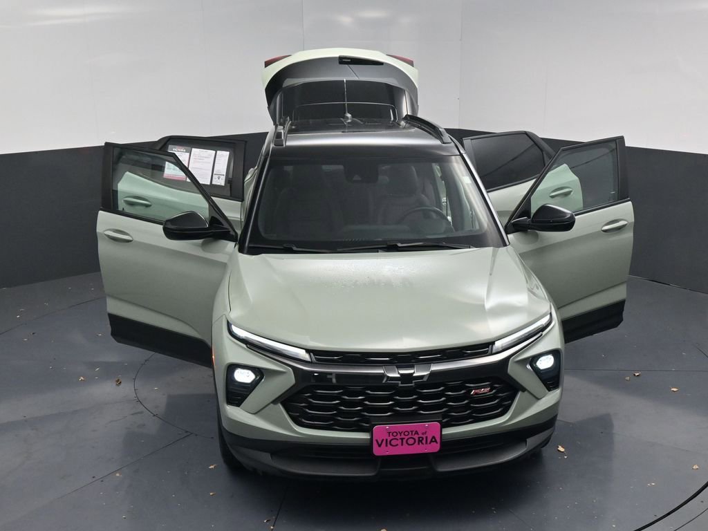 Used 2024 Chevrolet TrailBlazer RS w/ Driver Confidence Package image 25