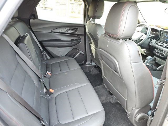 Used 2025 Chevrolet TrailBlazer RS w/ Convenience Package image 16