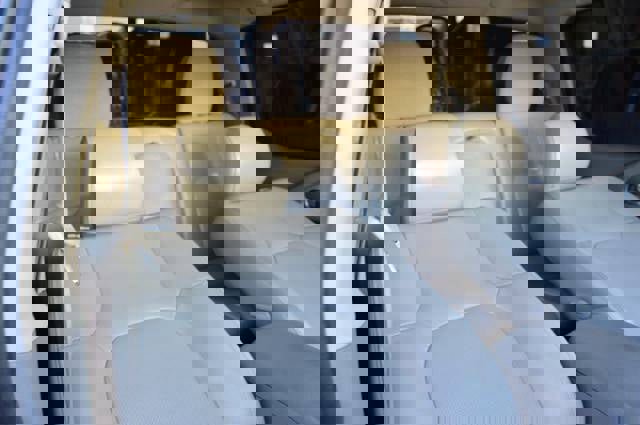 Used 2012 Nissan Frontier SL w/ Moonroof Pkg image 39