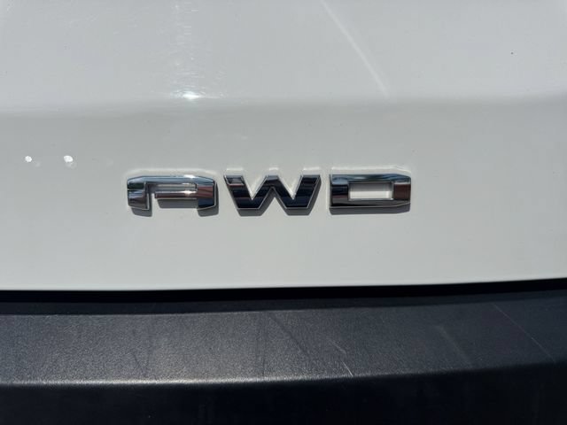 Used 2023 GMC Acadia SLE w/ Driver Convenience Package AWD/4WD image 8