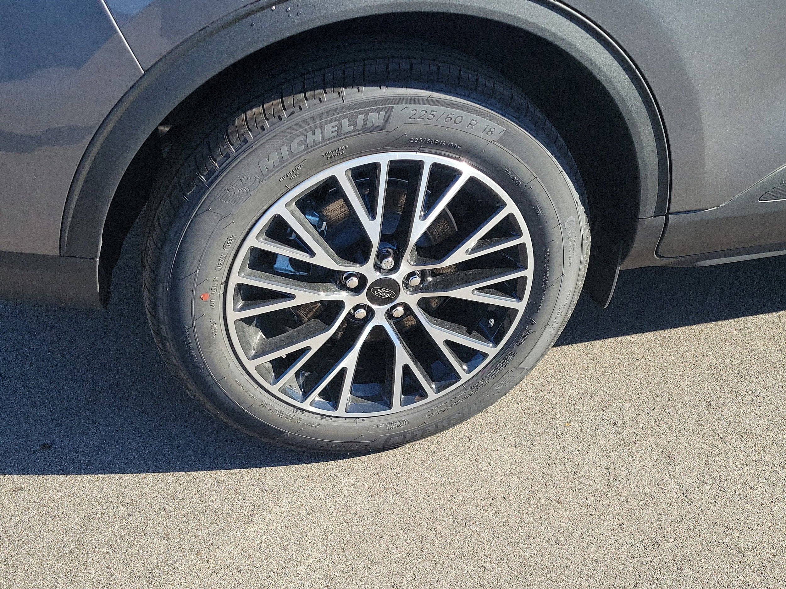 New 2026 Ford Escape SE FWD image 12