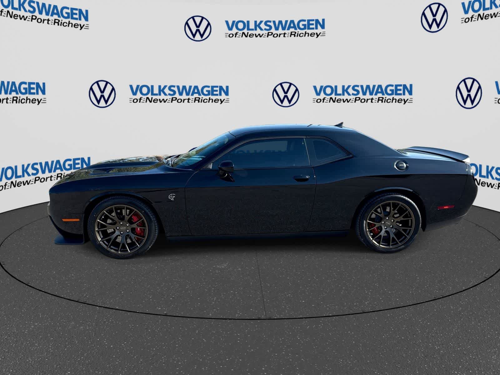 Used 2016 Dodge Challenger SRT Hellcat RWD image 11