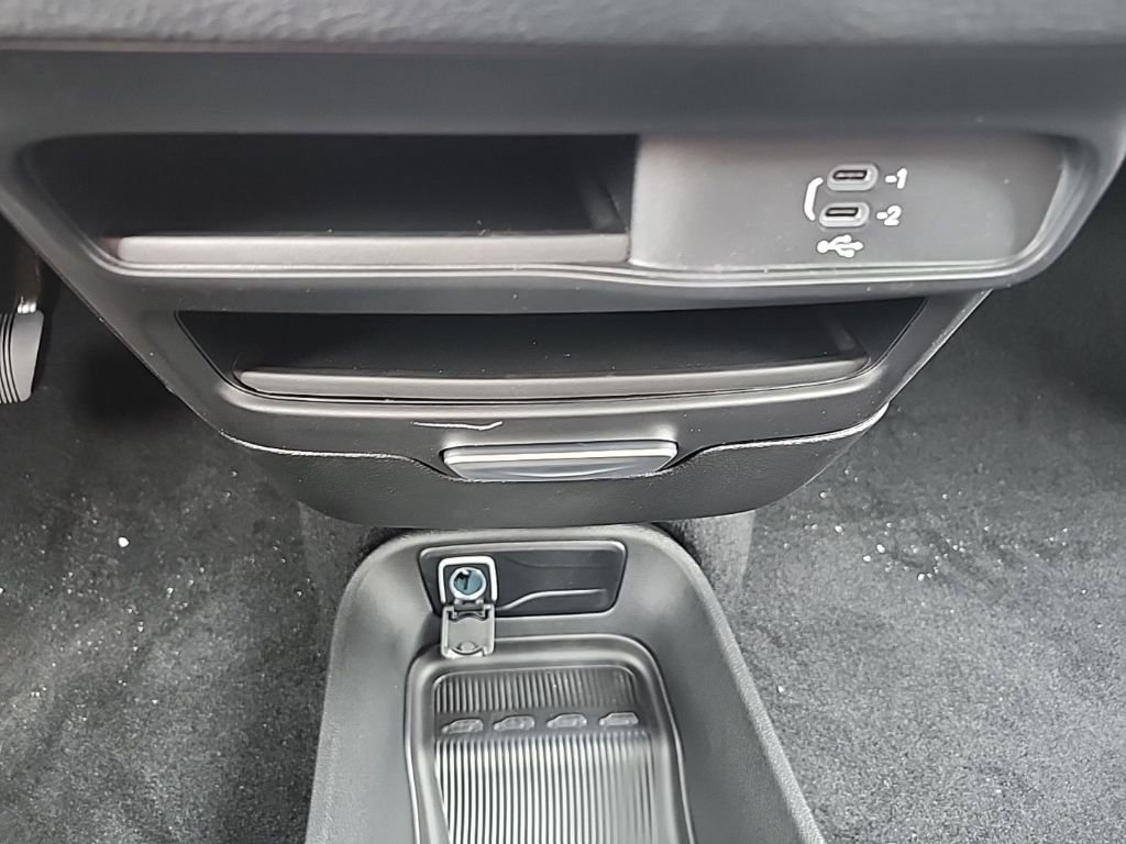 New 2026 Chrysler Pacifica Select image 31