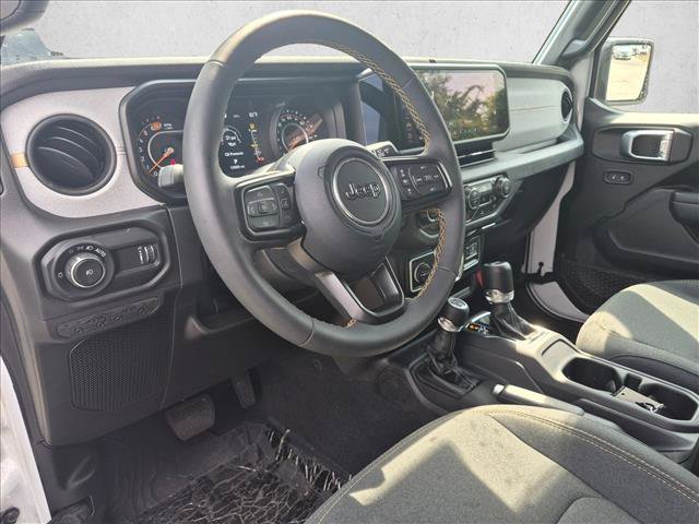 Used 2024 Jeep Wrangler Unlimited Sport AWD/4WD image 11