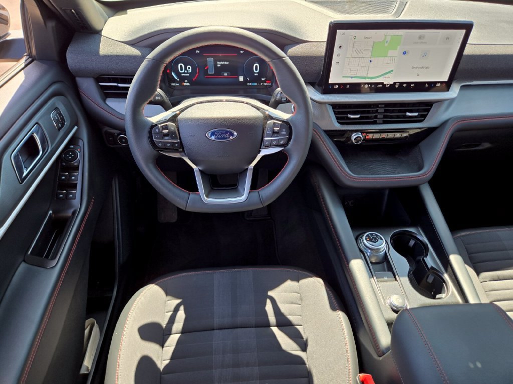 New 2026 Ford Explorer ST-Line w/ ST-Line Street Pack AWD/4WD image 13