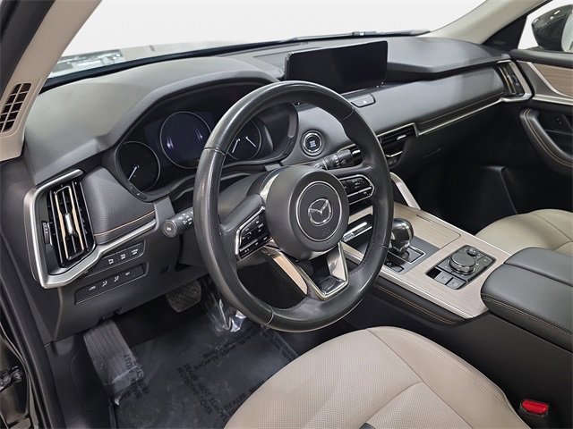 Used 2024 MAZDA CX-90 3.3 Turbo w/ Premium Package image 16