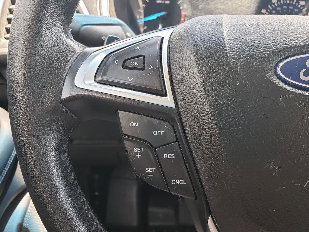 Used 2018 Ford Edge SEL AWD/4WD image 22