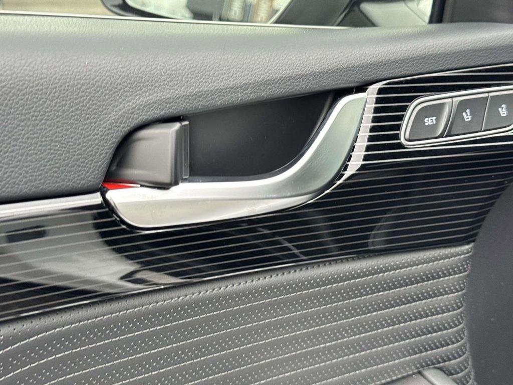 Used 2025 Hyundai Palisade Calligraphy image 14