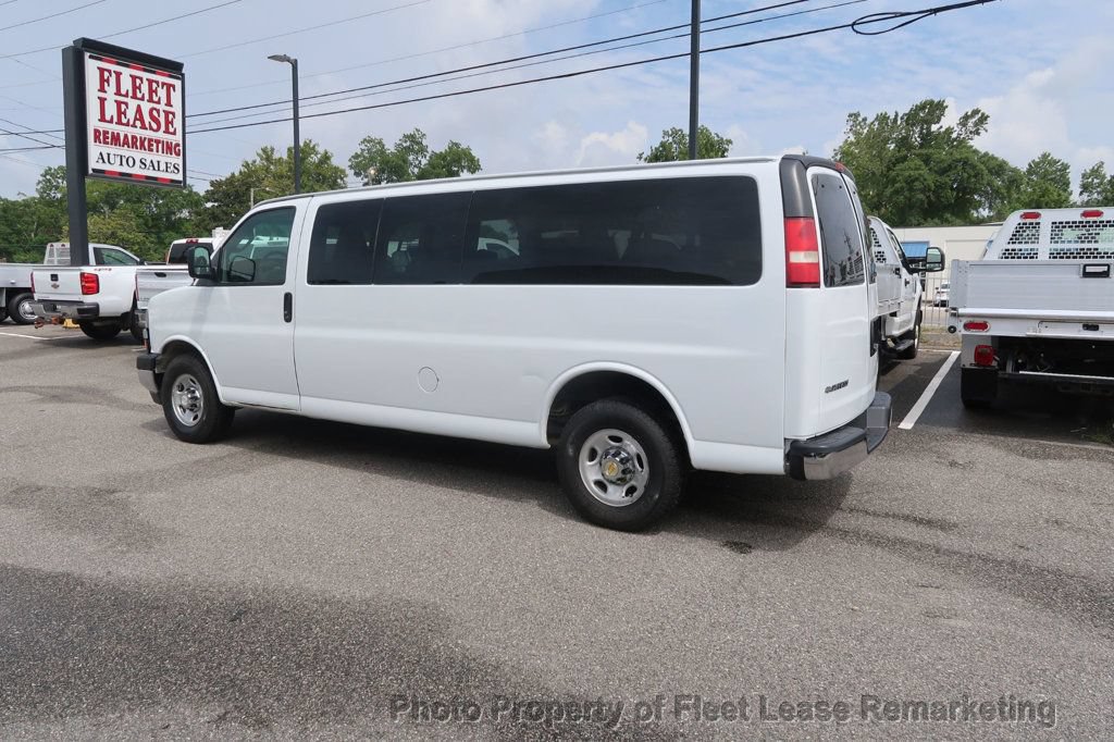 Used 2018 Chevrolet Express 3500 LT w/ LT Preferred Equipment Group RWD image 3