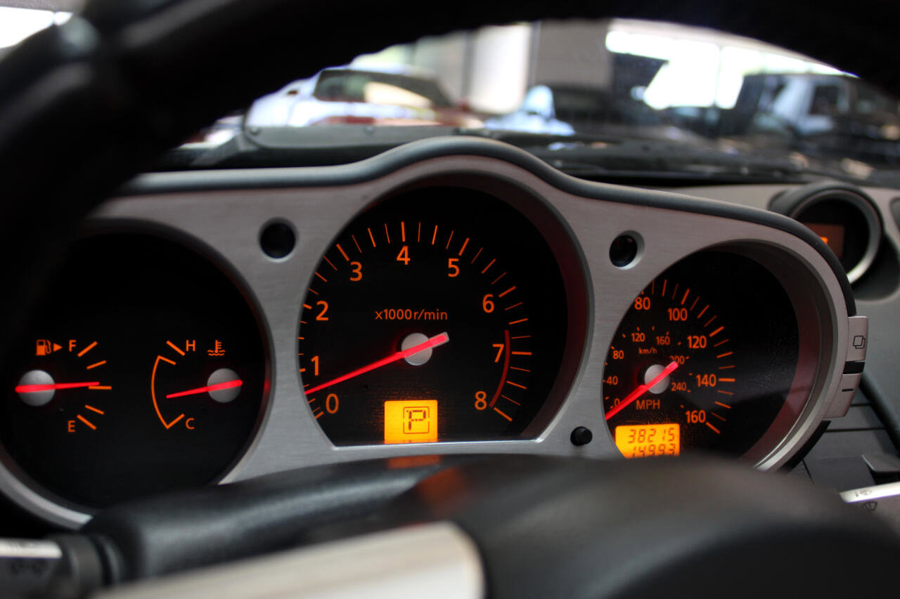 Used 2004 Nissan 350Z Touring image 34